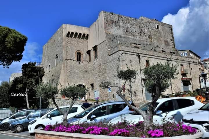 Hotel Rossyiva Minturno Exterior foto